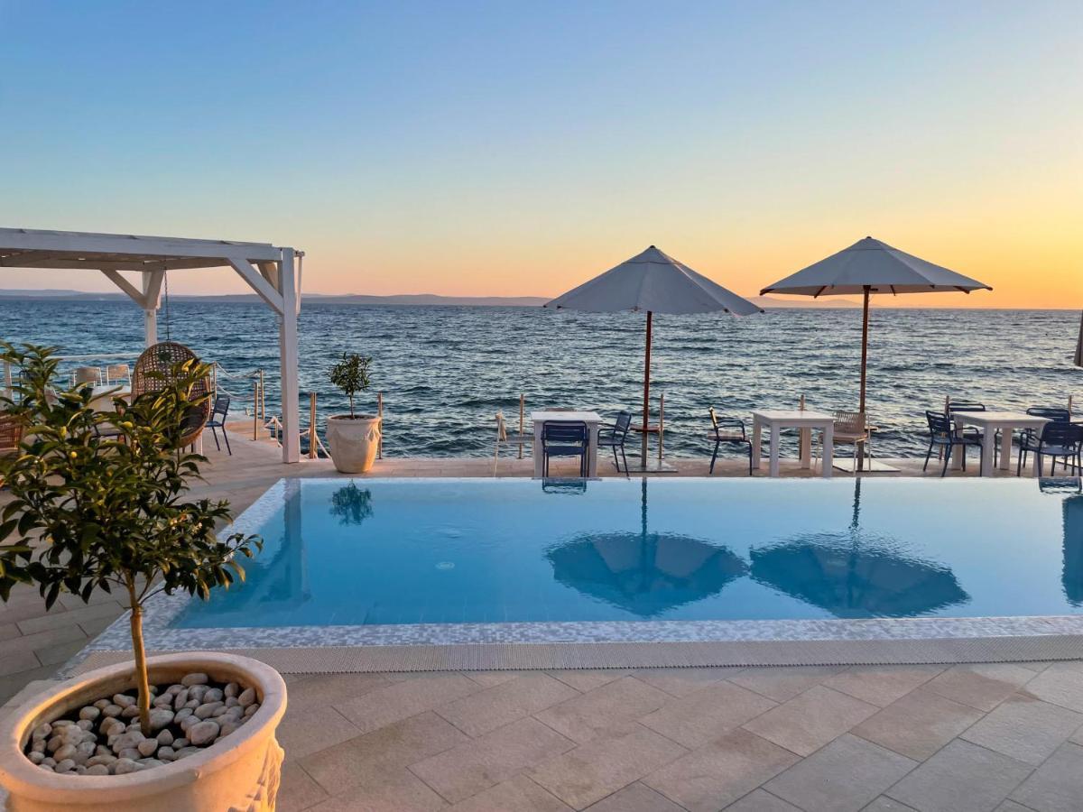 Luxury Two-Floor Apartment In Petrcane With Garden And Pool Buitenkant foto