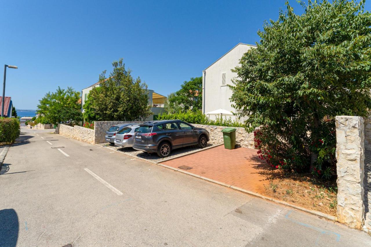 Luxury Two-Floor Apartment In Petrcane With Garden And Pool Buitenkant foto