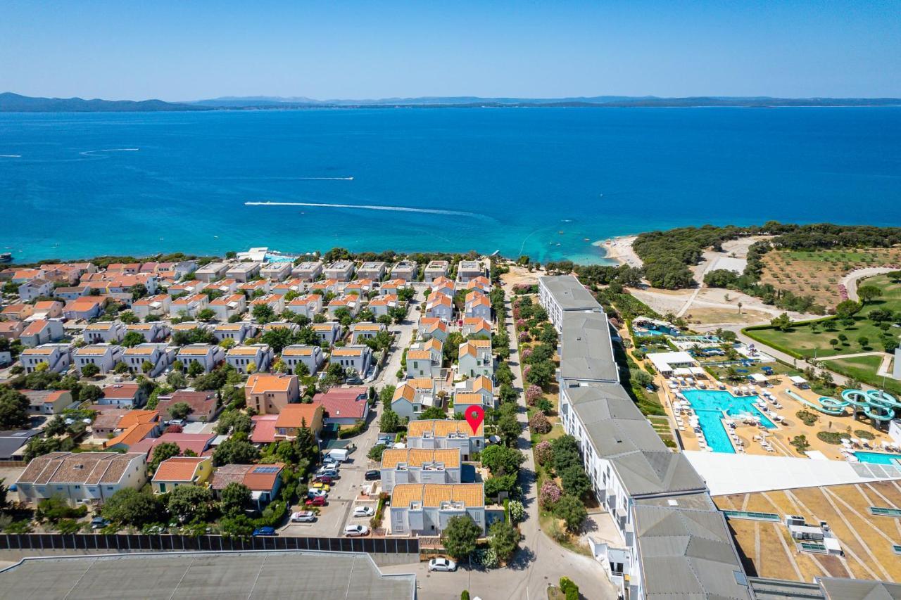 Luxury Two-Floor Apartment In Petrcane With Garden And Pool Buitenkant foto