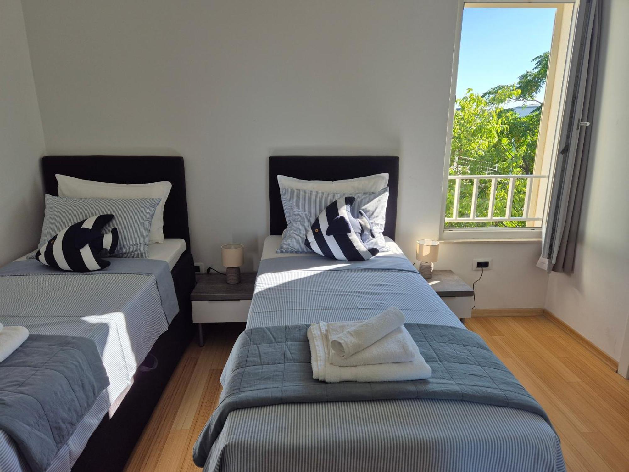 Luxury Two-Floor Apartment In Petrcane With Garden And Pool Buitenkant foto